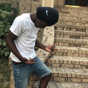 Meet your Posher, Joshua